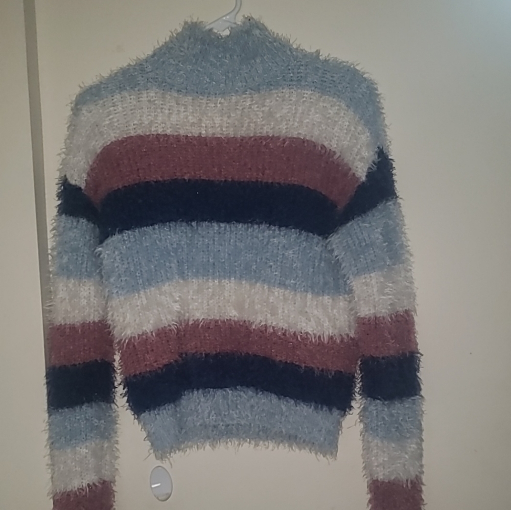 Sweater - Picture 3 of 3